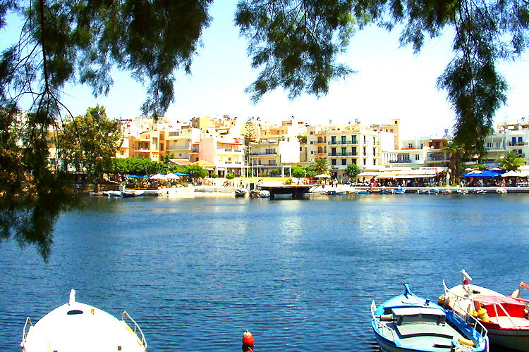 Agios Nicolaos: Voulismeni lake
